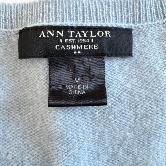 ANN TAYLOR Cashmere Baby Blue V Neck Sweater Medium - Picture 8 of 8